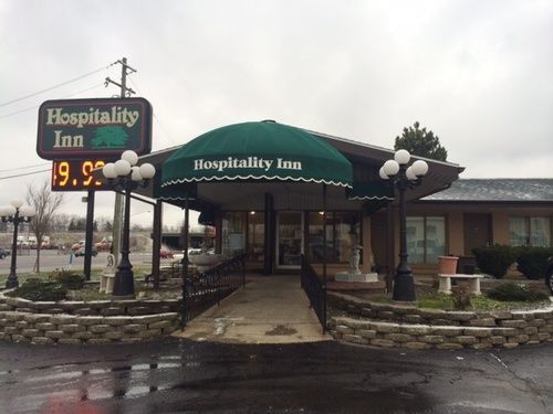Hospitality Inn Bowmansville Eksteriør bilde
